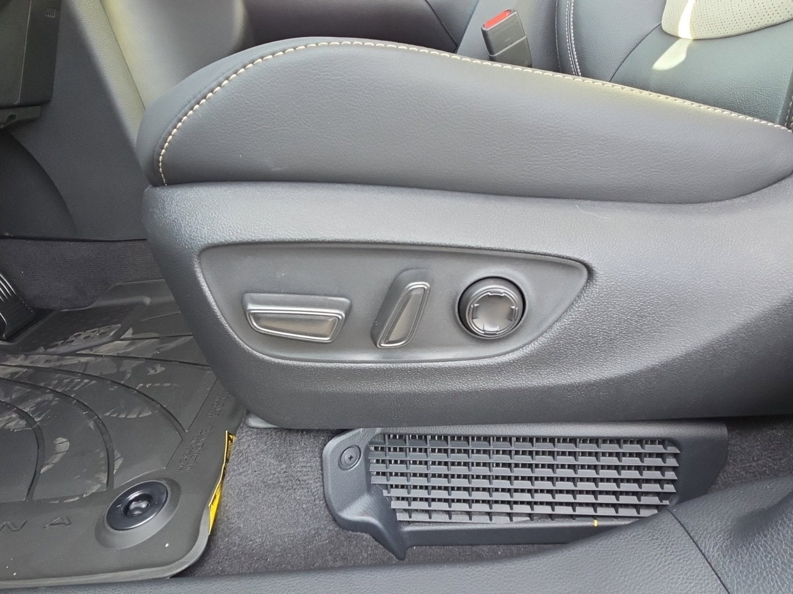 2026 Toyota Sienna Limited 7 Passenger