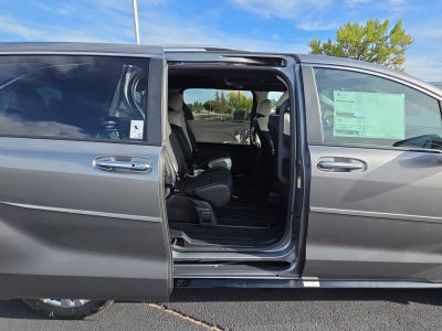 2026 Toyota Sienna Limited 7 Passenger