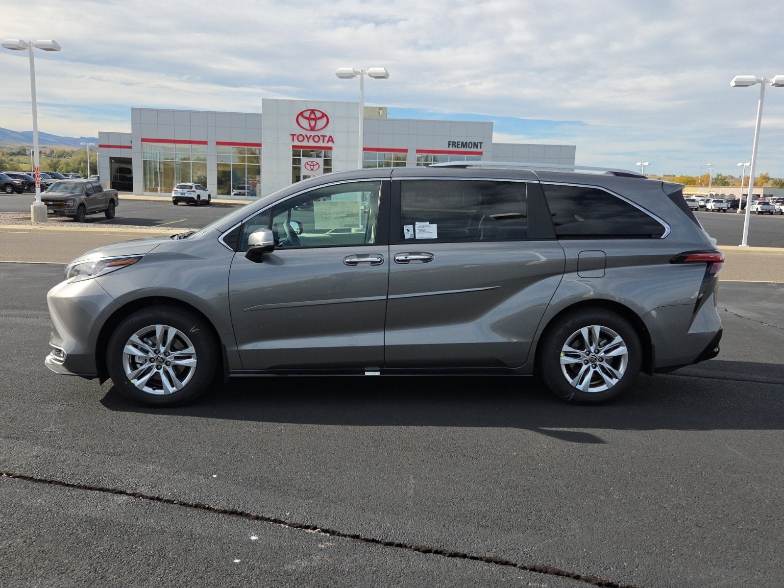 2026 Toyota Sienna Limited 7 Passenger