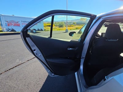 2027 Toyota Corolla Hatchback SE