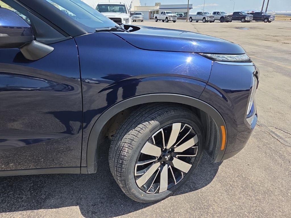 2025 Mitsubishi Outlander SE