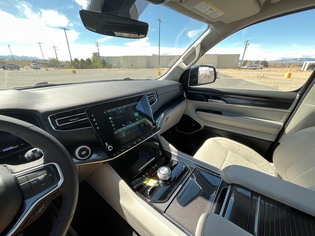 2023 Jeep Wagoneer Base 4x4