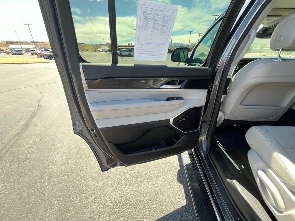 2023 Jeep Wagoneer Base 4x4