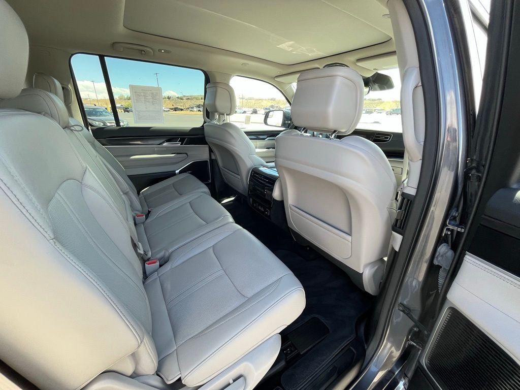 2023 Jeep Wagoneer Base 4x4