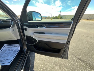 2023 Jeep Wagoneer Base 4x4