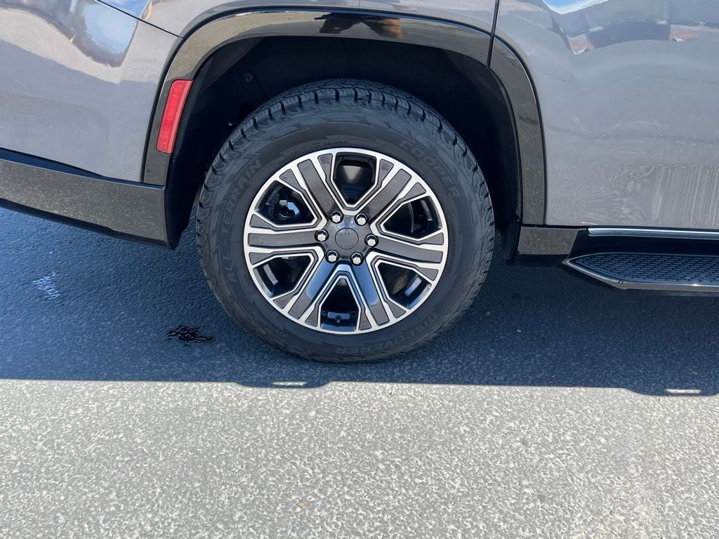2023 Jeep Wagoneer Base 4x4