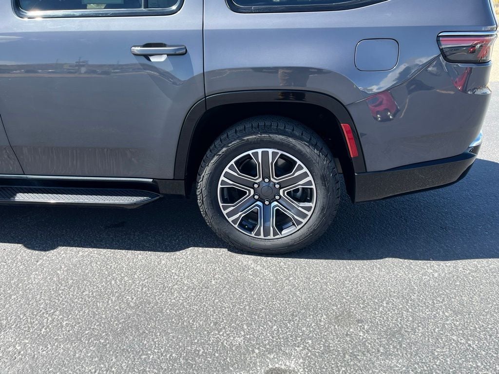 2023 Jeep Wagoneer Base 4x4
