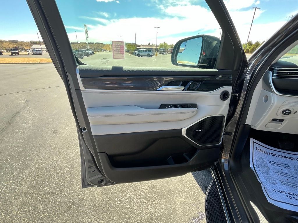 2023 Jeep Wagoneer Base 4x4
