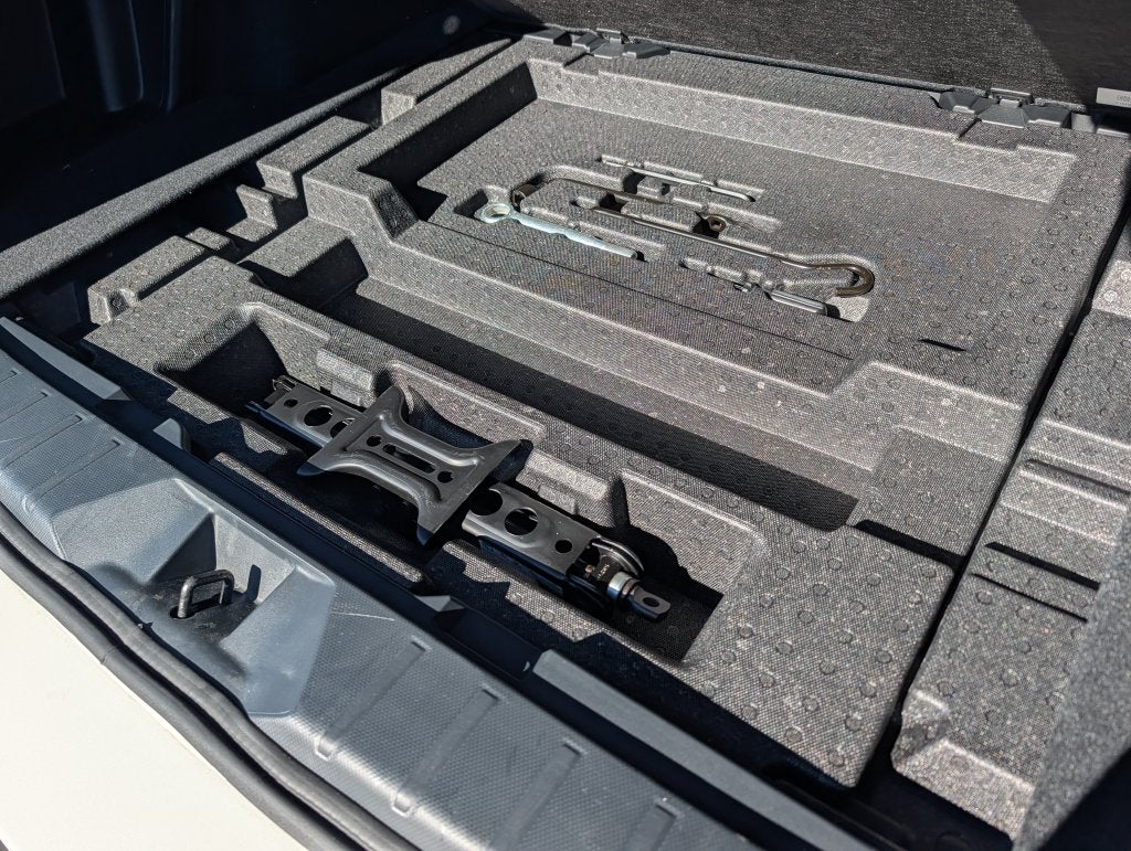 2025 Subaru Outback Premium w/Sunroof