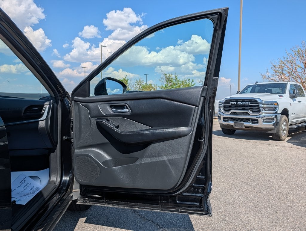 2025 Nissan Rogue SV AWD