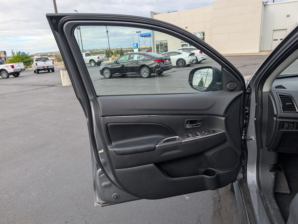 2025 Mitsubishi Outlander Sport Base