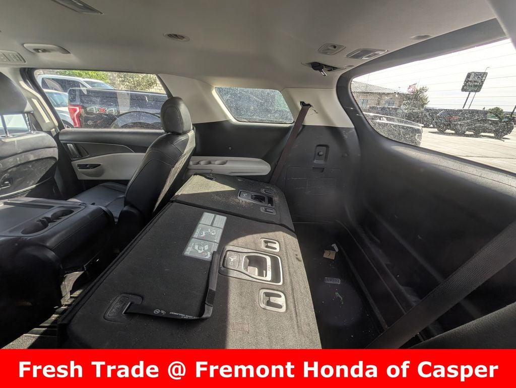 2023 Kia Carnival LX Seat Package
