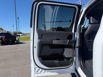 2027 Ford F-350SD Lariat