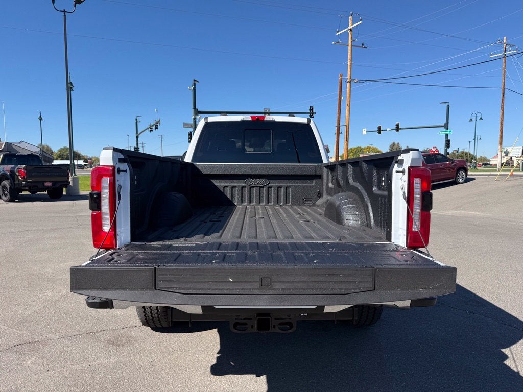 2027 Ford F-350SD Lariat