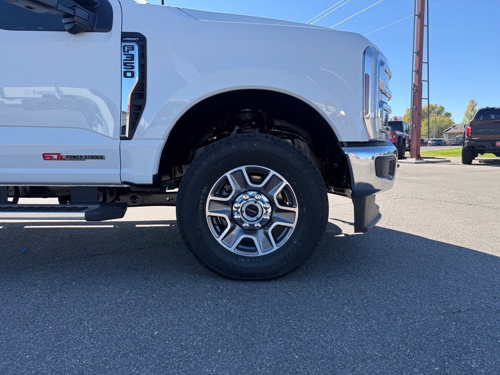 2027 Ford F-350SD Lariat