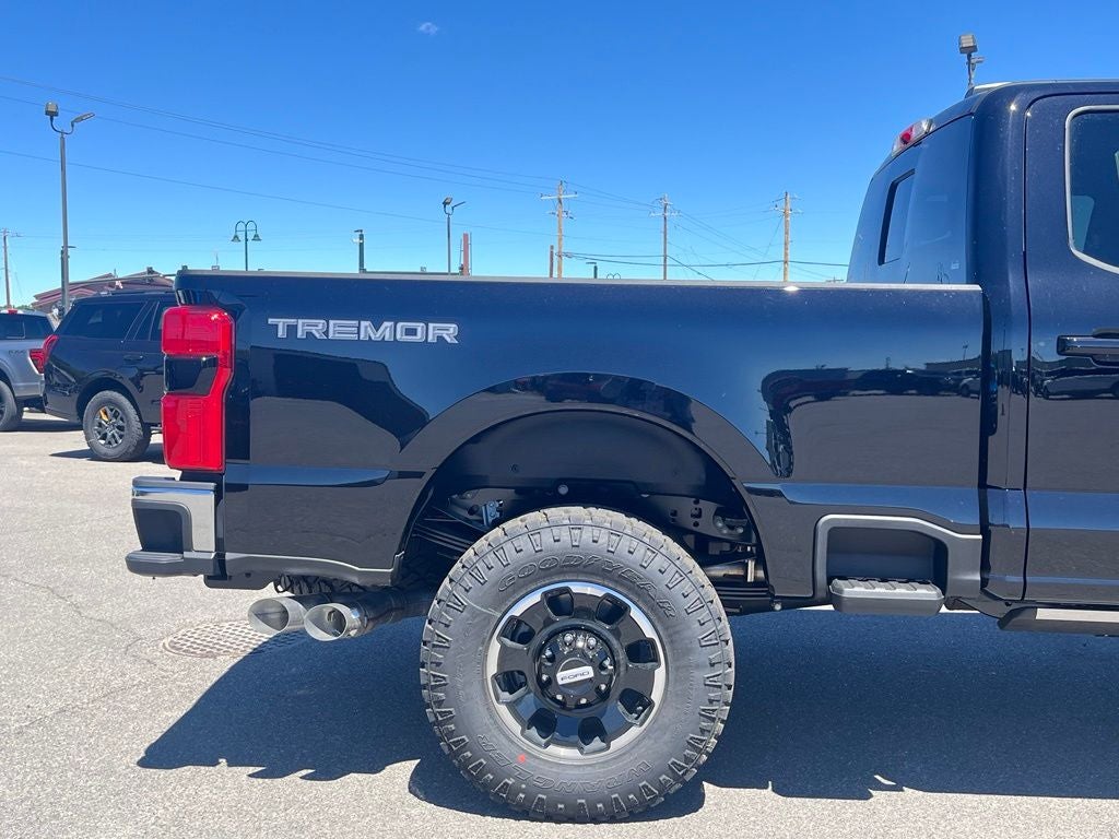 2026 Ford F-350SD Lariat Tremor
