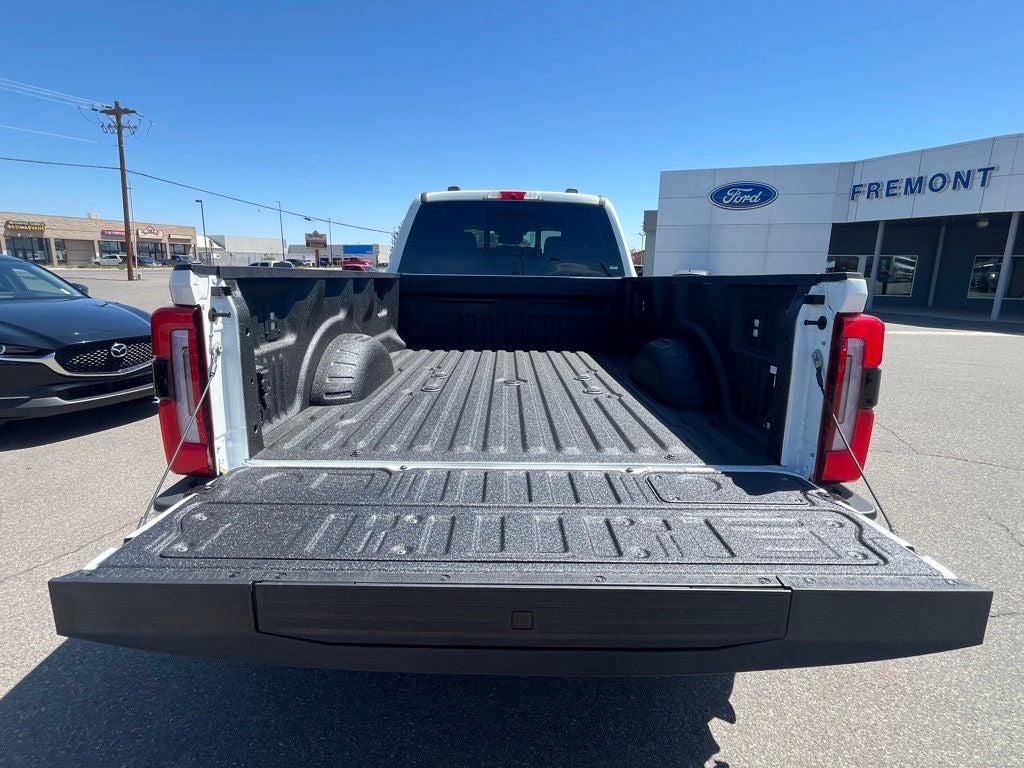 2026 Ford F-350SD Platinum DRW