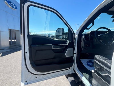 2026 Ford F-350SD Platinum DRW