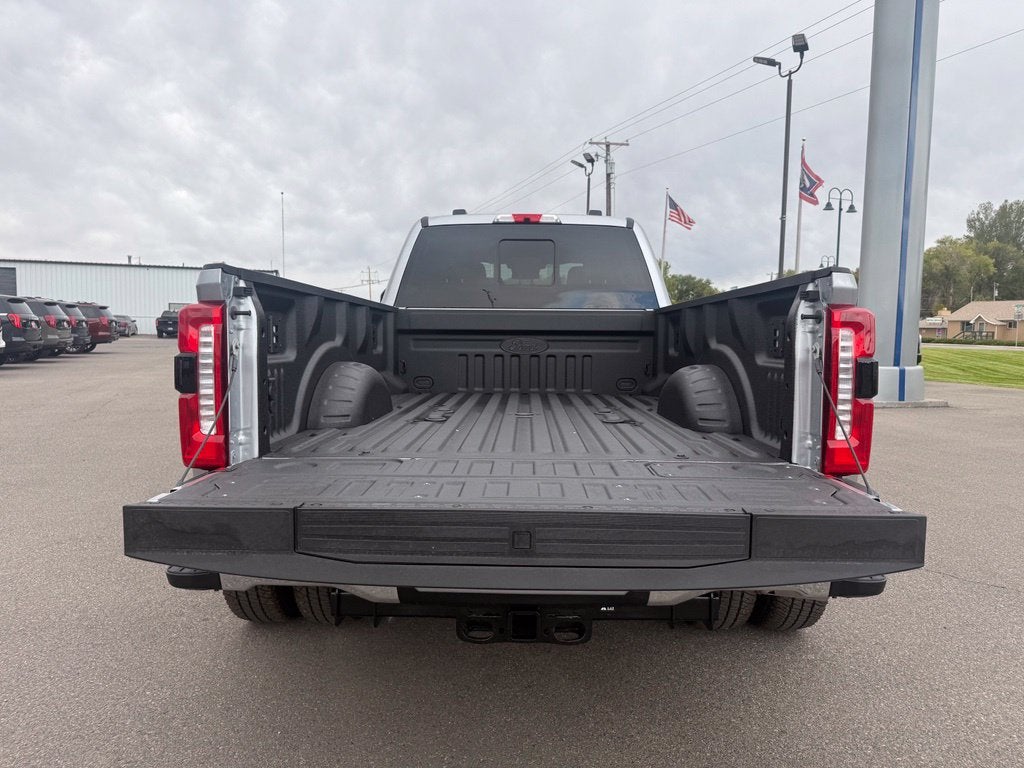 2027 Ford F-350SD XLT DRW