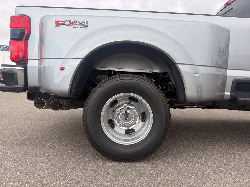 2027 Ford F-350SD XLT DRW
