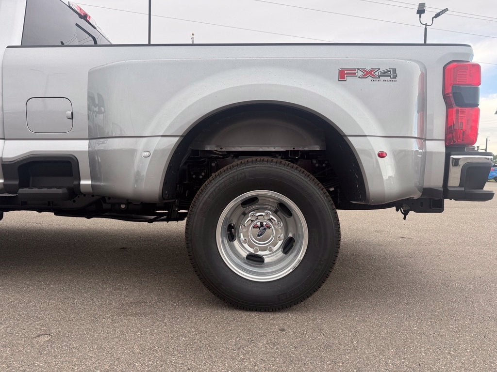 2027 Ford F-350SD XLT DRW