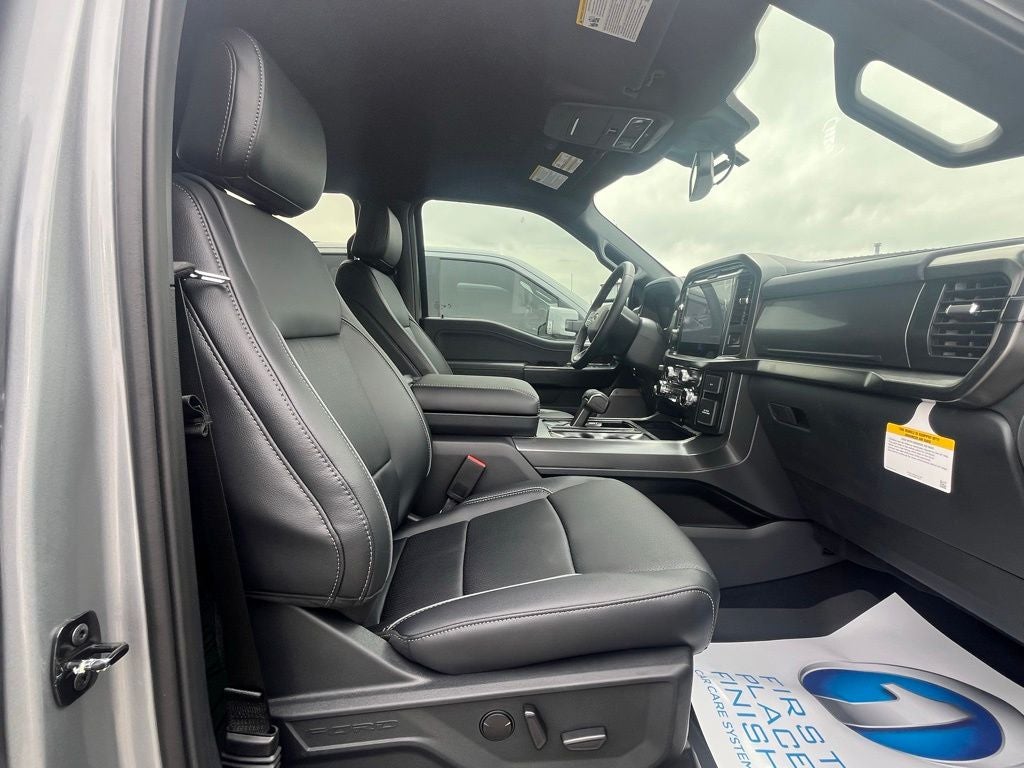 2026 Ford F-150 Lariat Black Appearance Pkg