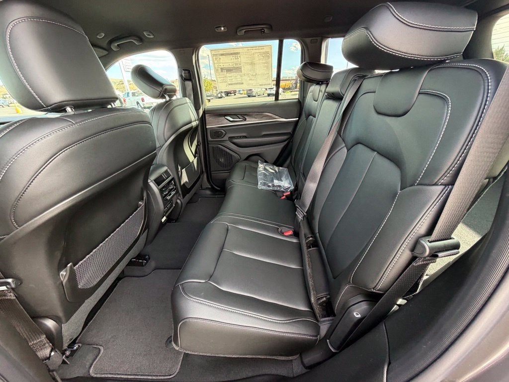 2026 Jeep Grand Cherokee LIMITED 4X4