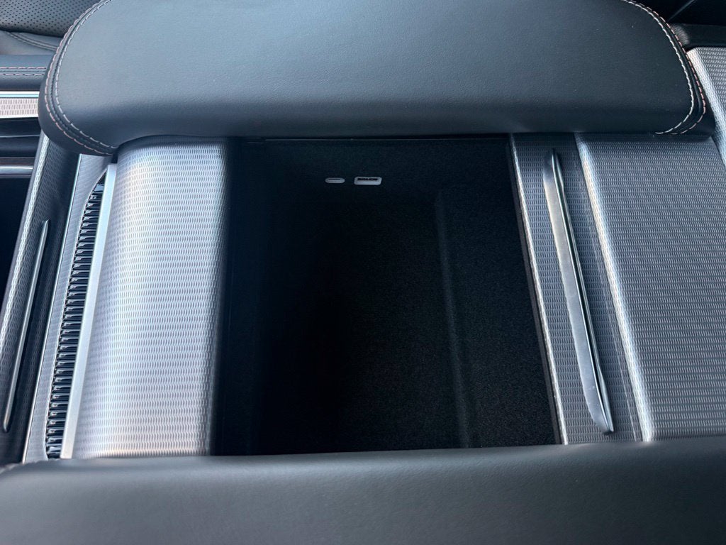 2027 Jeep Grand Wagoneer L GRAND WAGONEER LONG WHEELBASE OVERLAND 4X4