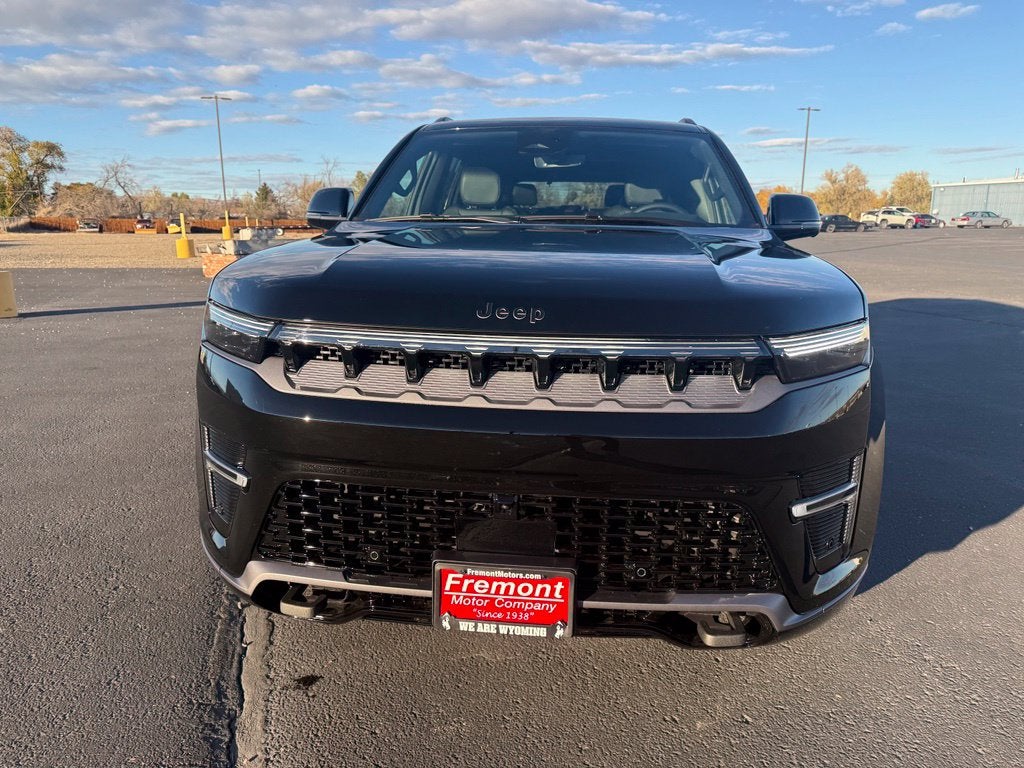 2027 Jeep Grand Wagoneer Base