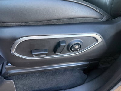 2027 Jeep Grand Wagoneer Base