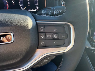 2027 Jeep Grand Wagoneer Base