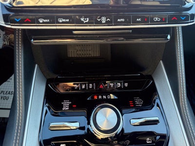 2027 Jeep Grand Wagoneer Base