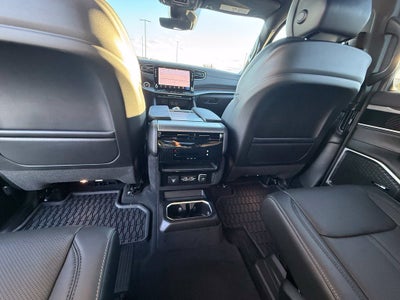 2027 Jeep Grand Wagoneer Base