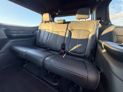 2027 Jeep Grand Wagoneer Base