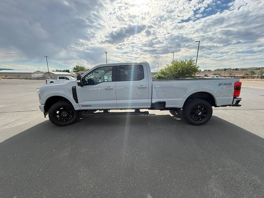 2026 Ford F-350SD Lariat Black Appearance Pkg