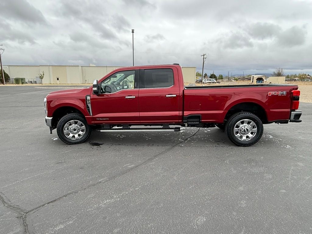 2026 Ford F-350SD Lariat