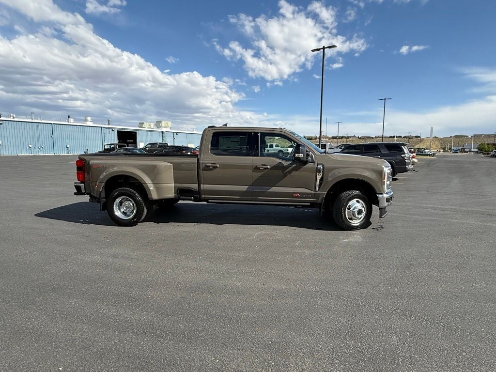 2026 Ford F-350SD Lariat DRW