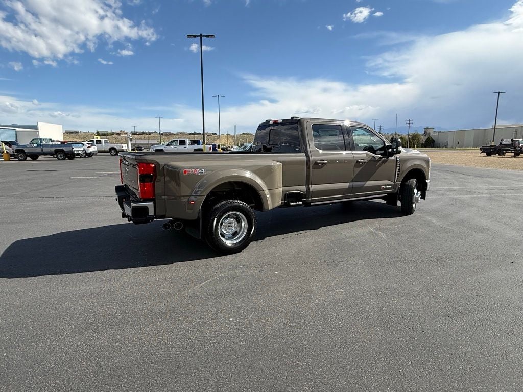 2026 Ford F-350SD Lariat DRW