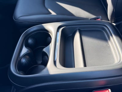 2027 Chrysler Pacifica PACIFICA SELECT AWD