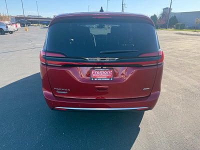 2027 Chrysler Pacifica PACIFICA SELECT AWD