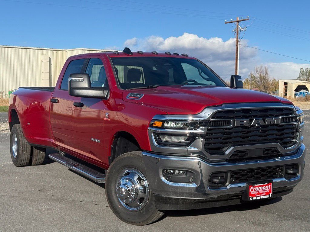 2027 RAM 3500 RAM 3500 BIG HORN CREW CAB 4X4 8' BOX