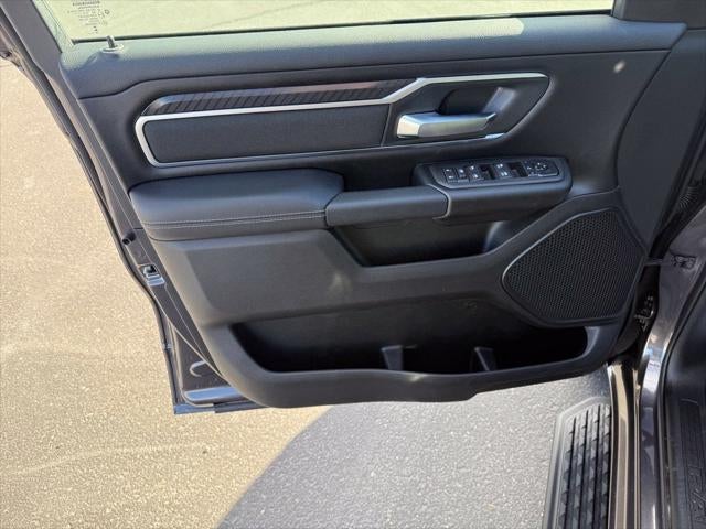 2027 RAM 1500 RAM 1500 BIG HORN CREW CAB 4X4 5'7' BOX