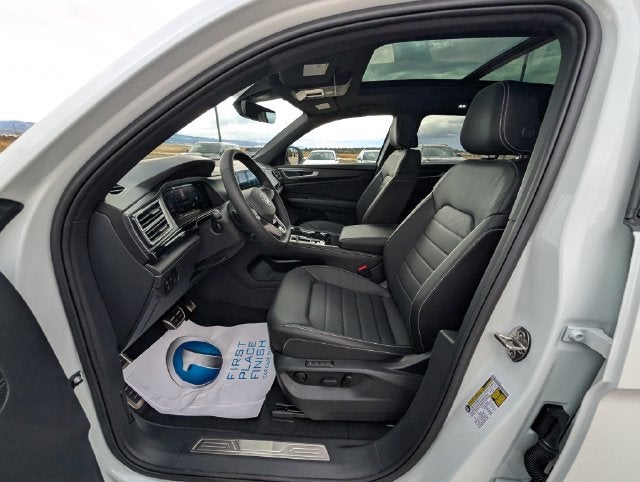 2026 Volkswagen Atlas Cross Sport SEL R-Line Black