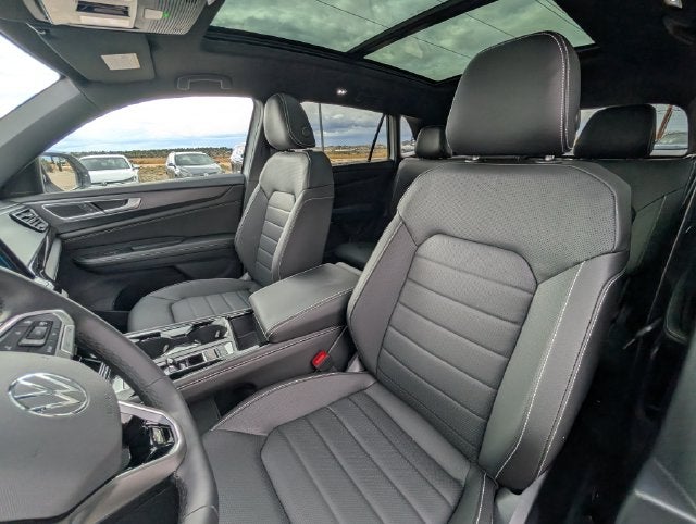 2026 Volkswagen Atlas Cross Sport SEL R-Line Black