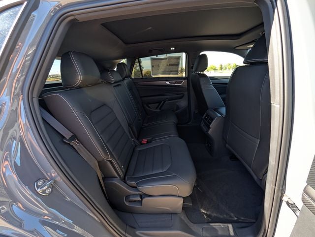 2026 Volkswagen Atlas Cross Sport 2.0T SEL R-Line Black