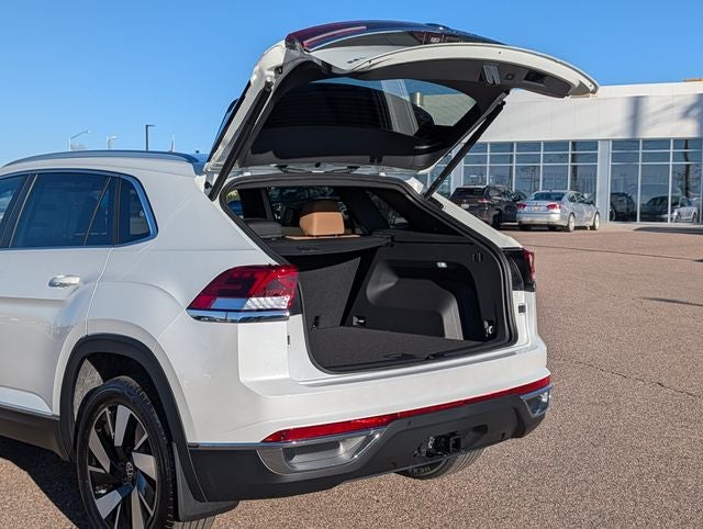 2026 Volkswagen Atlas Cross Sport 2.0T SEL