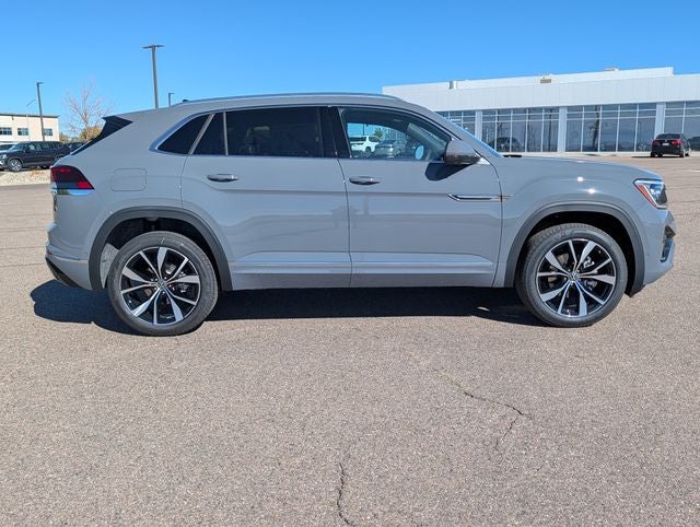 2026 Volkswagen Atlas Cross Sport SEL Premium R-Line