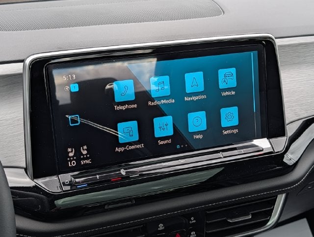 2026 Volkswagen Atlas Cross Sport SE w/Technology