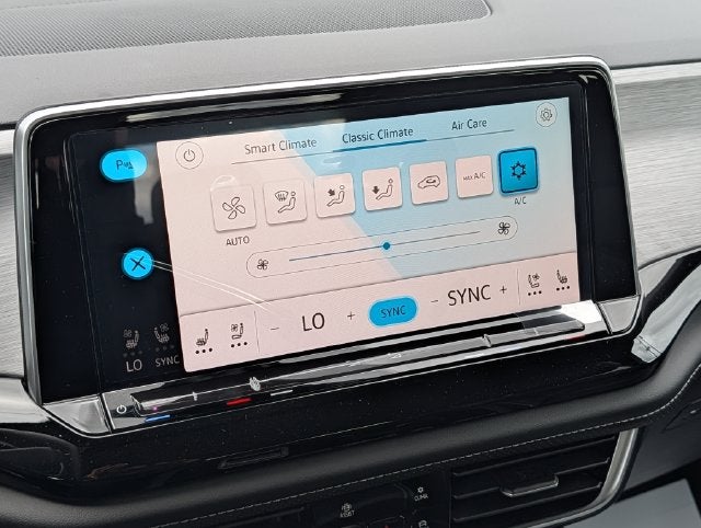 2026 Volkswagen Atlas Cross Sport SE w/Technology