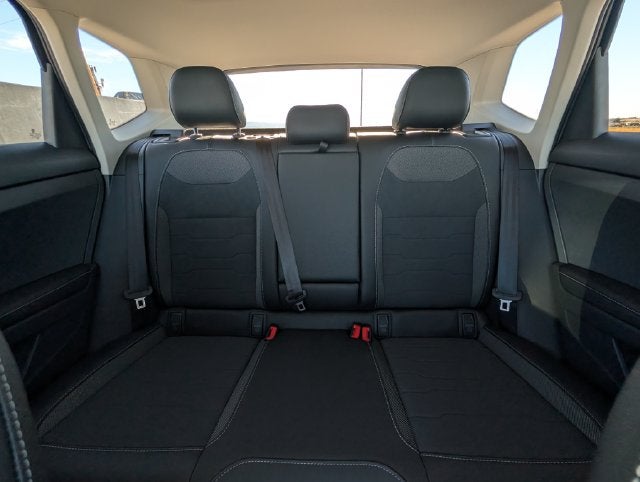 2027 Volkswagen Taos 1.5T SE Black